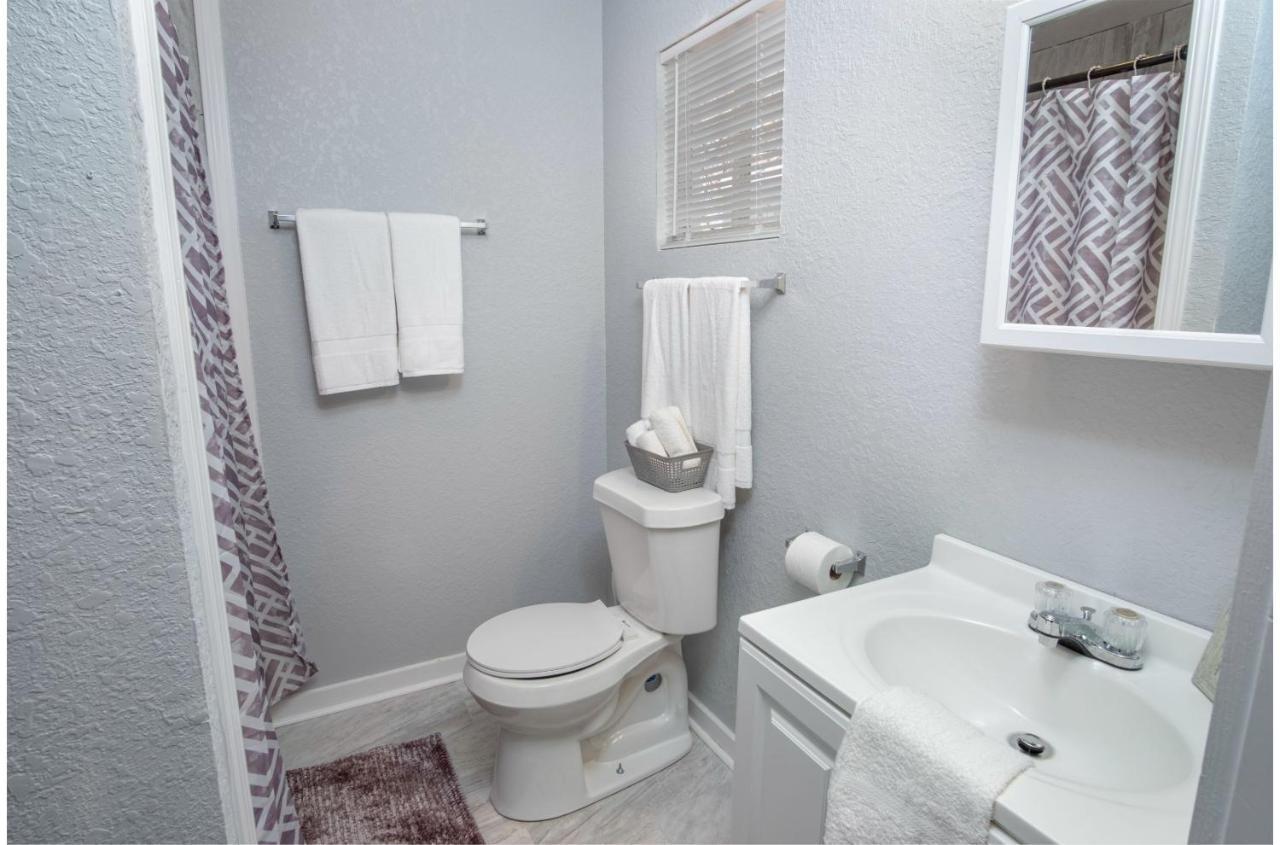 Wonderful 3 Bedroom 2 Ba Near Downtown Сан Антонио Екстериор снимка